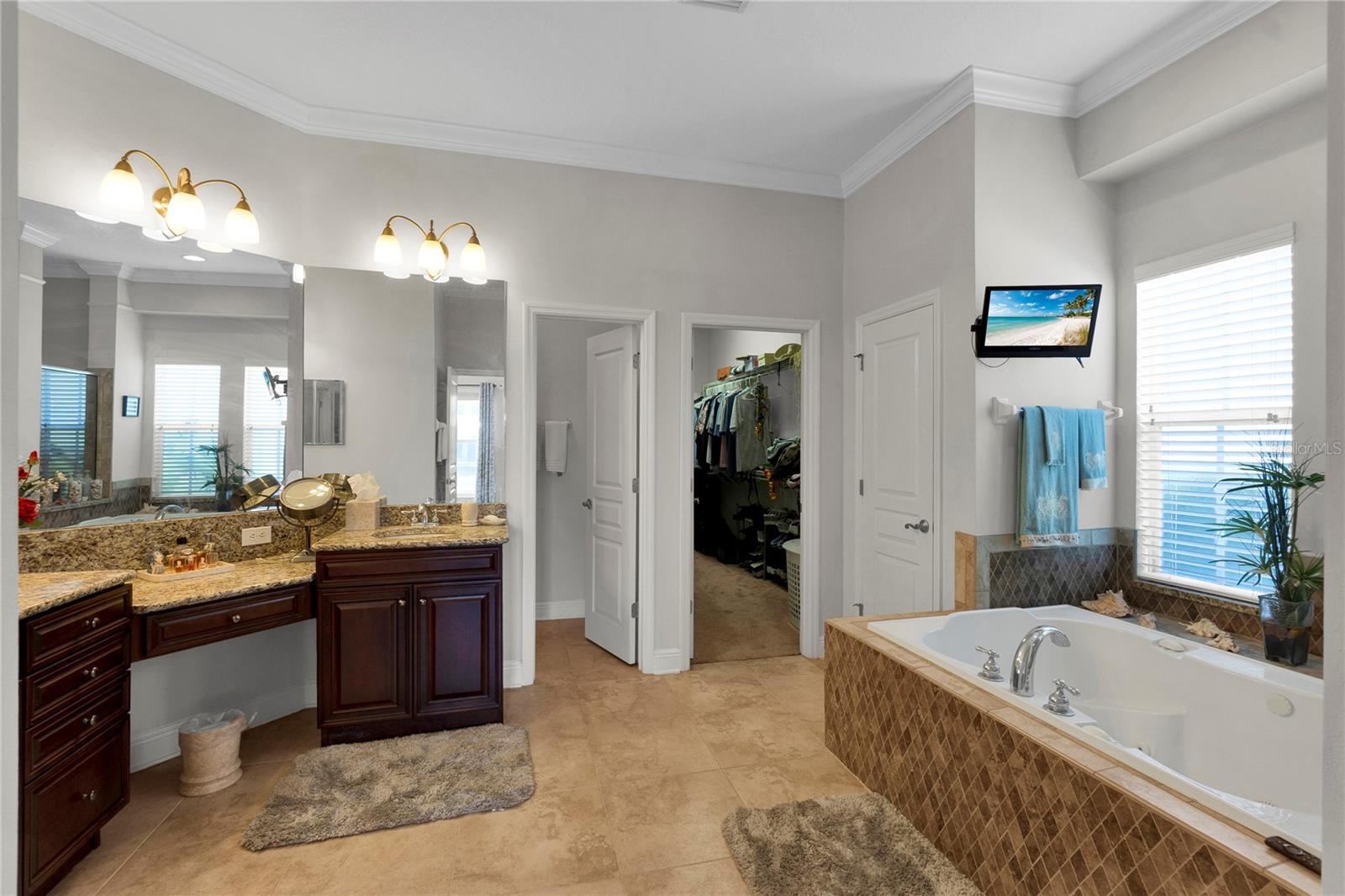 MIRABAY PH 3B-2 - Residential