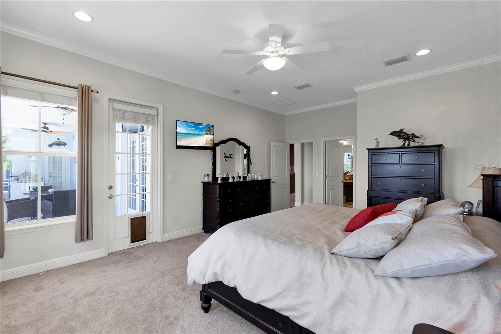 MIRABAY PH 3B-2 - Residential