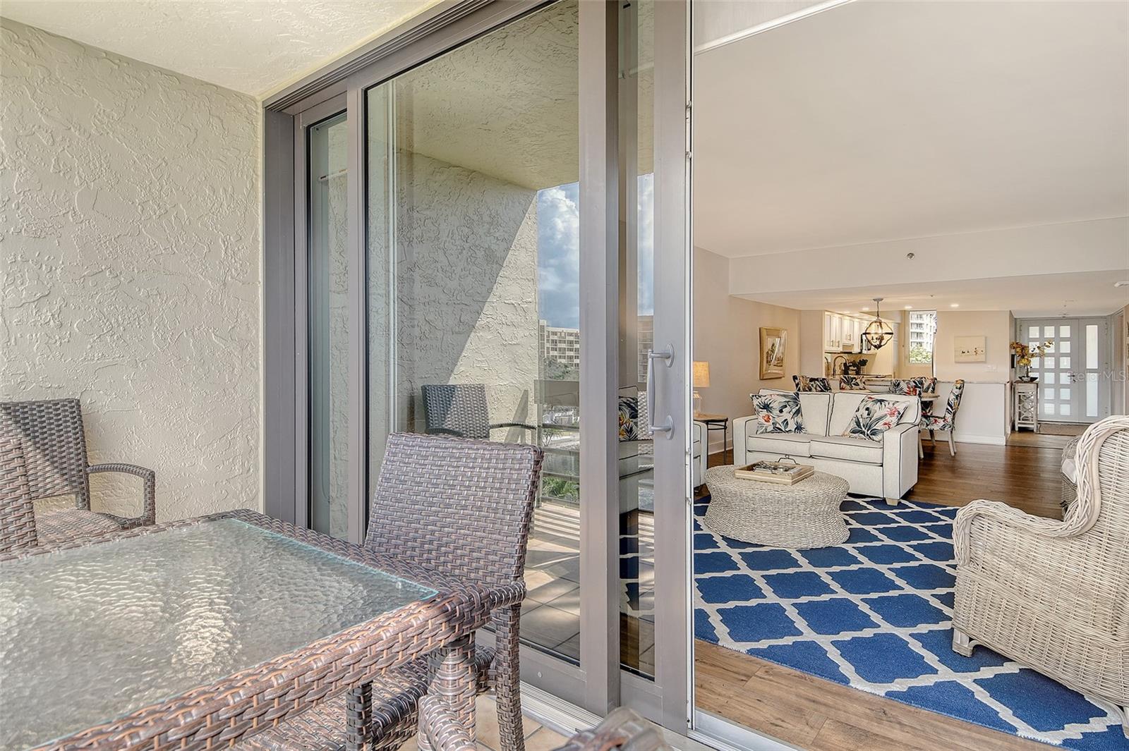 BEACHPLACE I - Residential