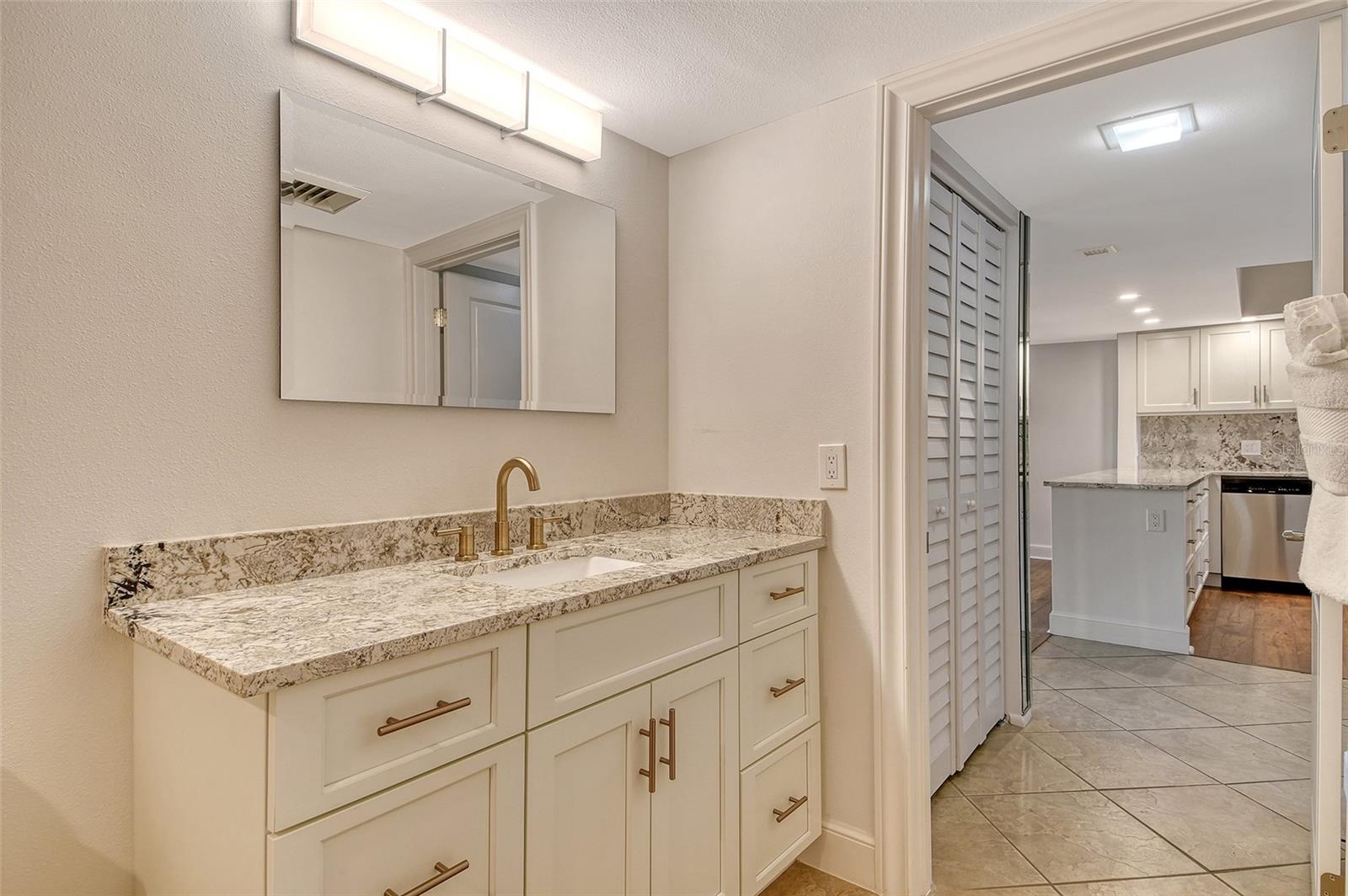 BEACHPLACE I - Residential