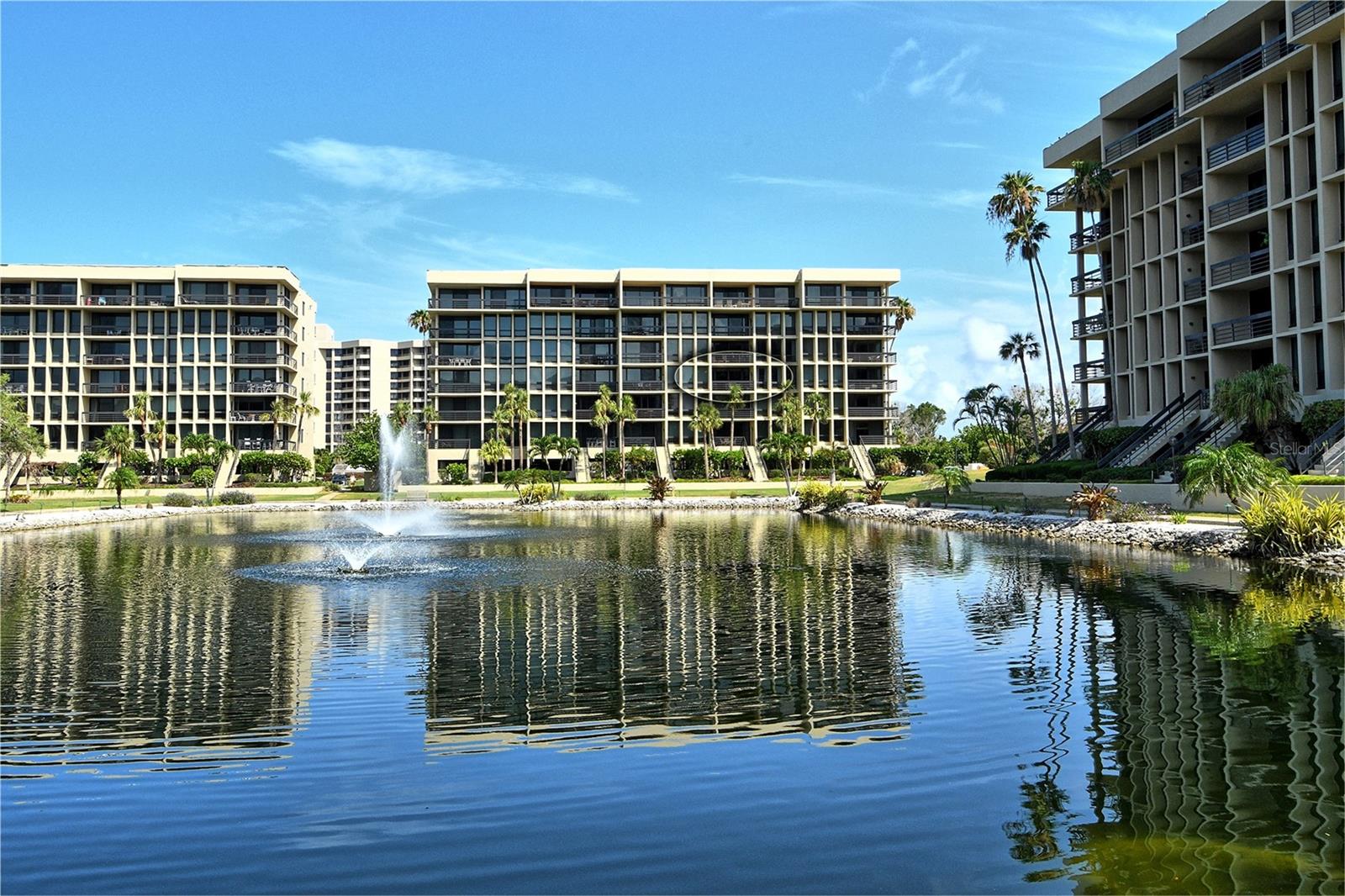 BEACHPLACE I - Residential