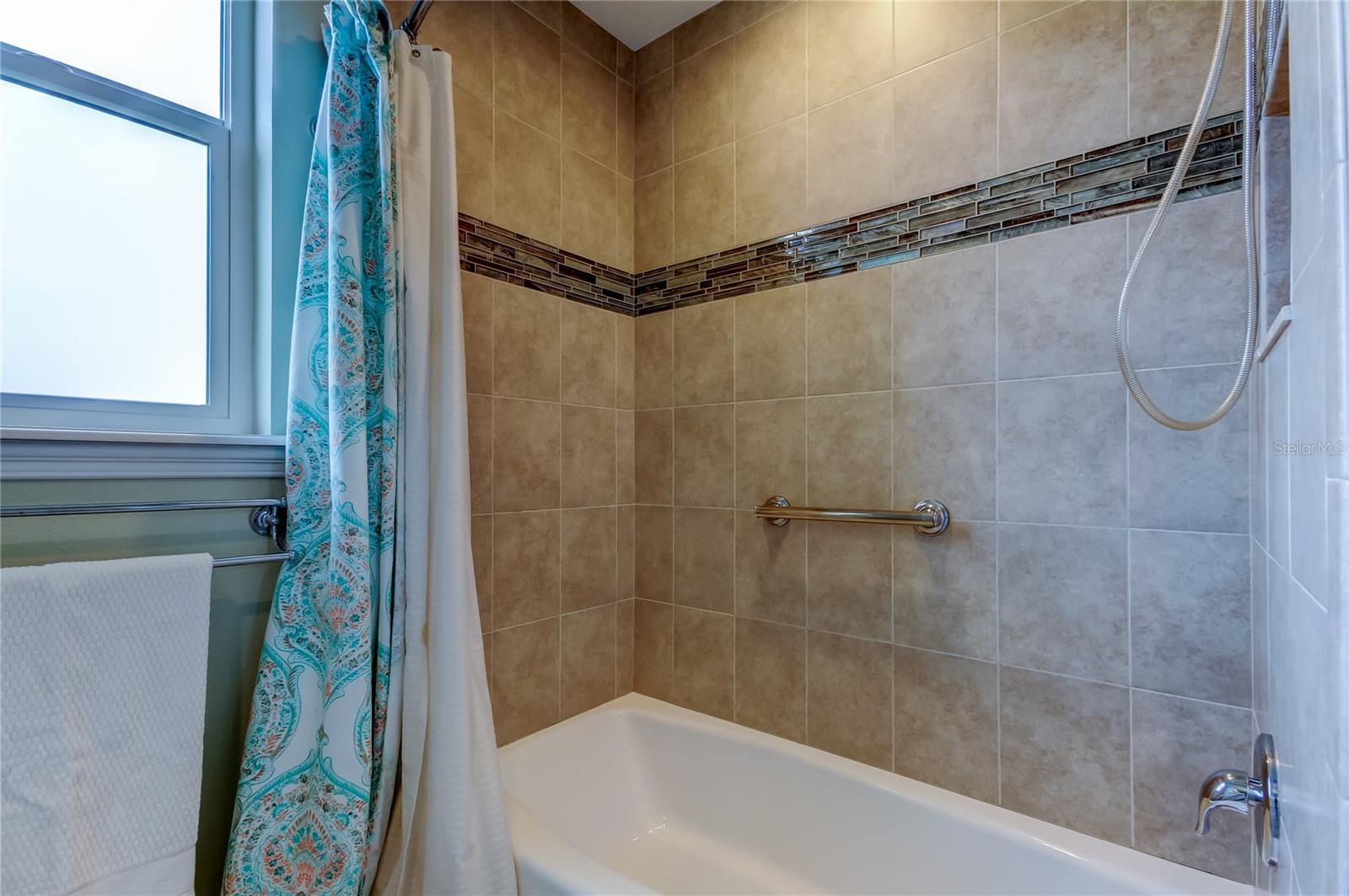 FOXBROOK PH III C - Residential