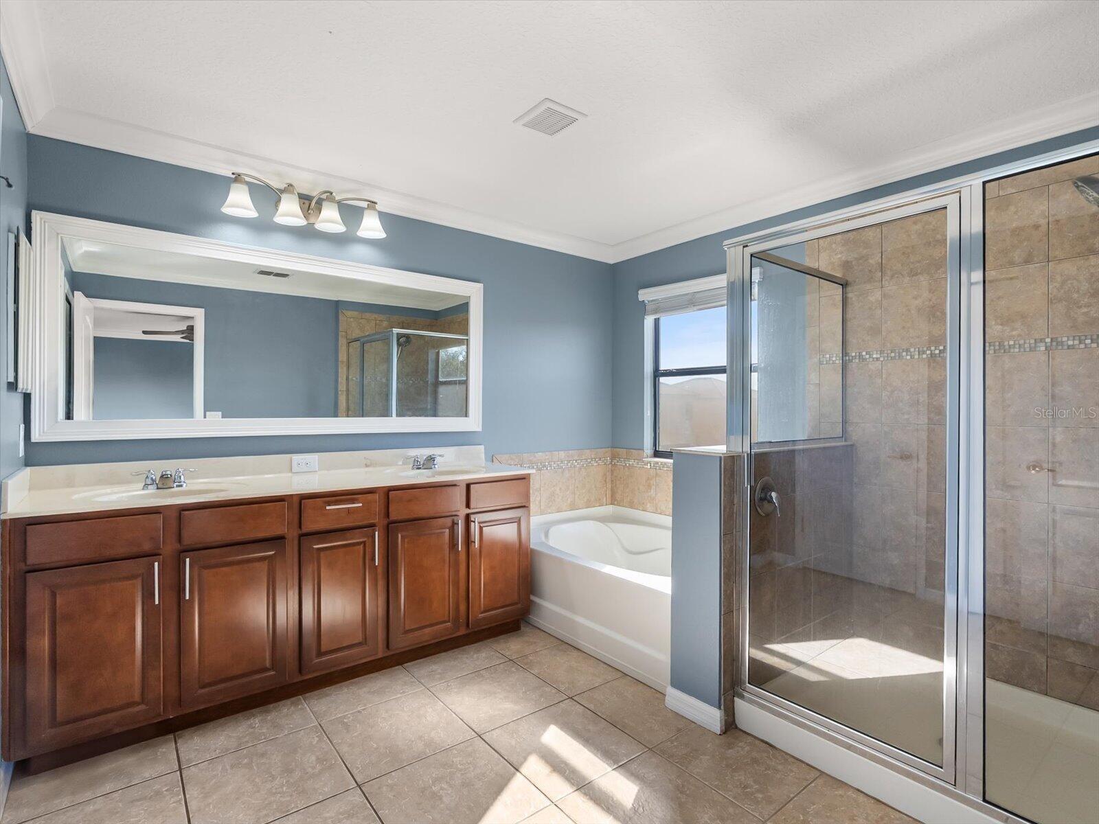 VILLAGES/WESMERE PH 3 - Residential