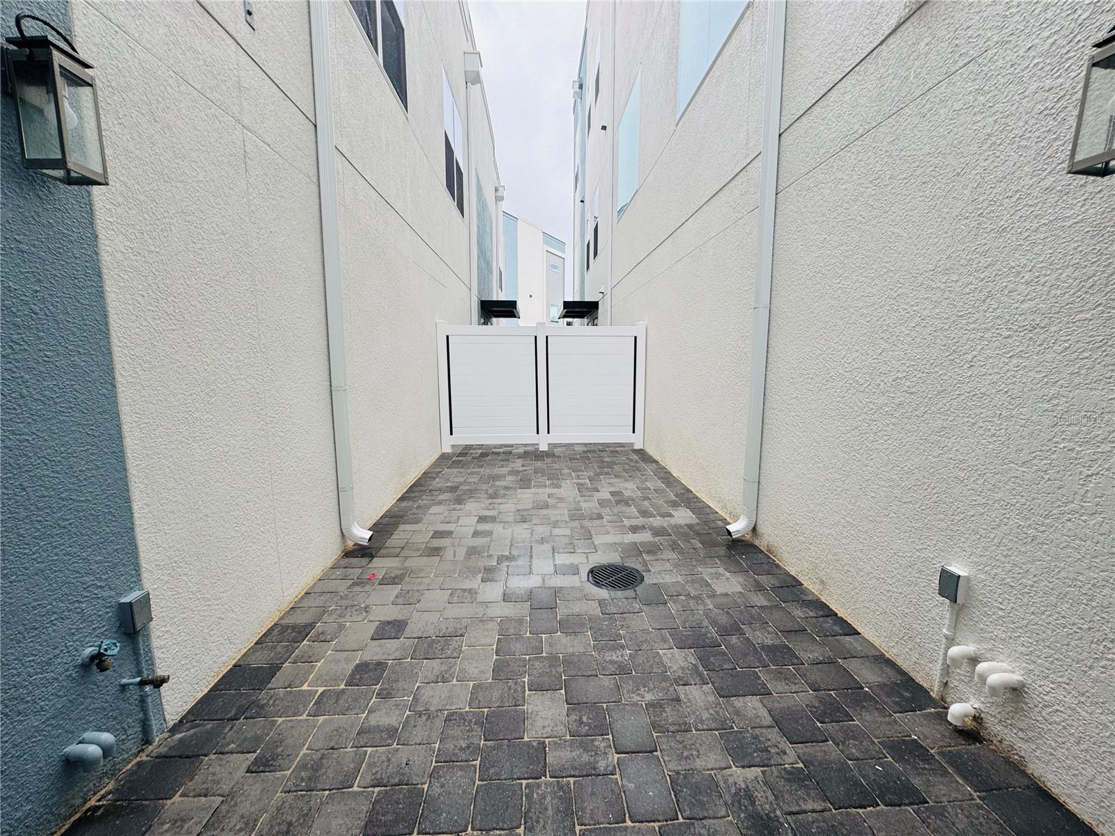 TOWNHOMES AT CITY PLACE - Residential
