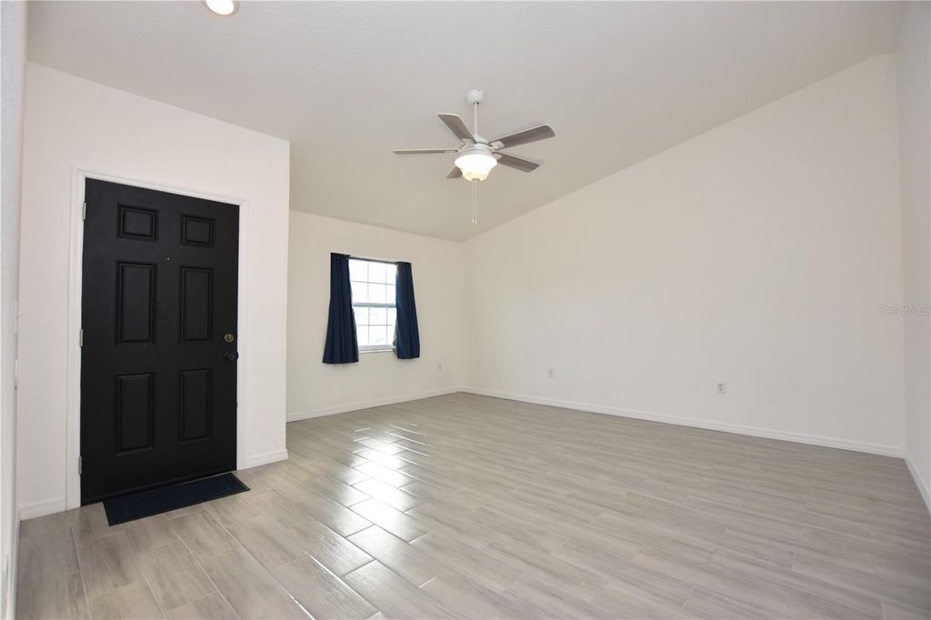 Photo of 1035 Fox Lake Drive, Lakeland, FL 33809 (MLS # L4958423)