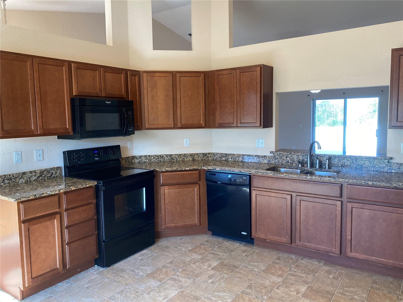 HIGHLAND MEADOWS PH 02 - Residential Lease