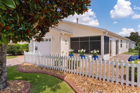 Tiny photo for 313 Varnville Way, The Villages, FL 32162 (MLS # R4911653)