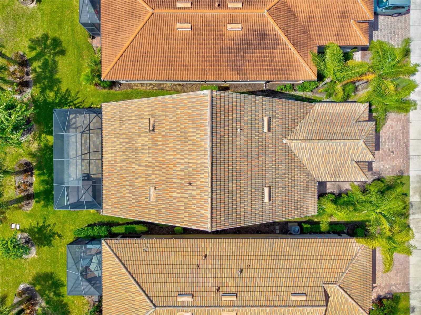 ISLANDWALK - Residential