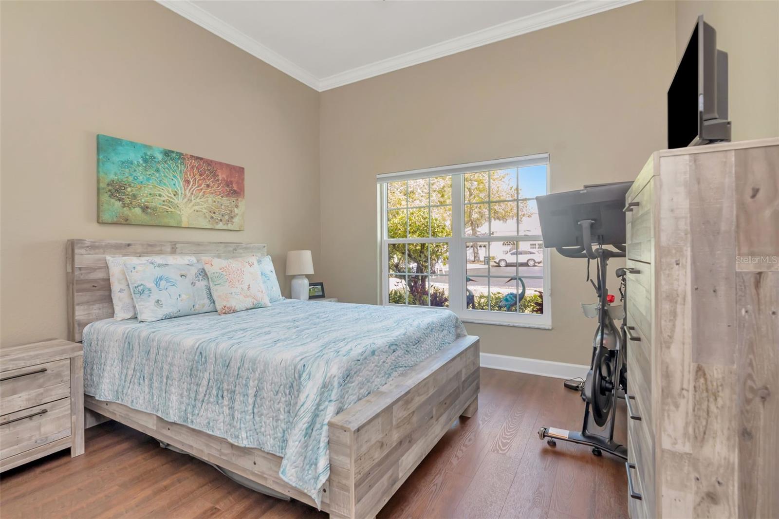 QUEEN ANNE GATE - Residential