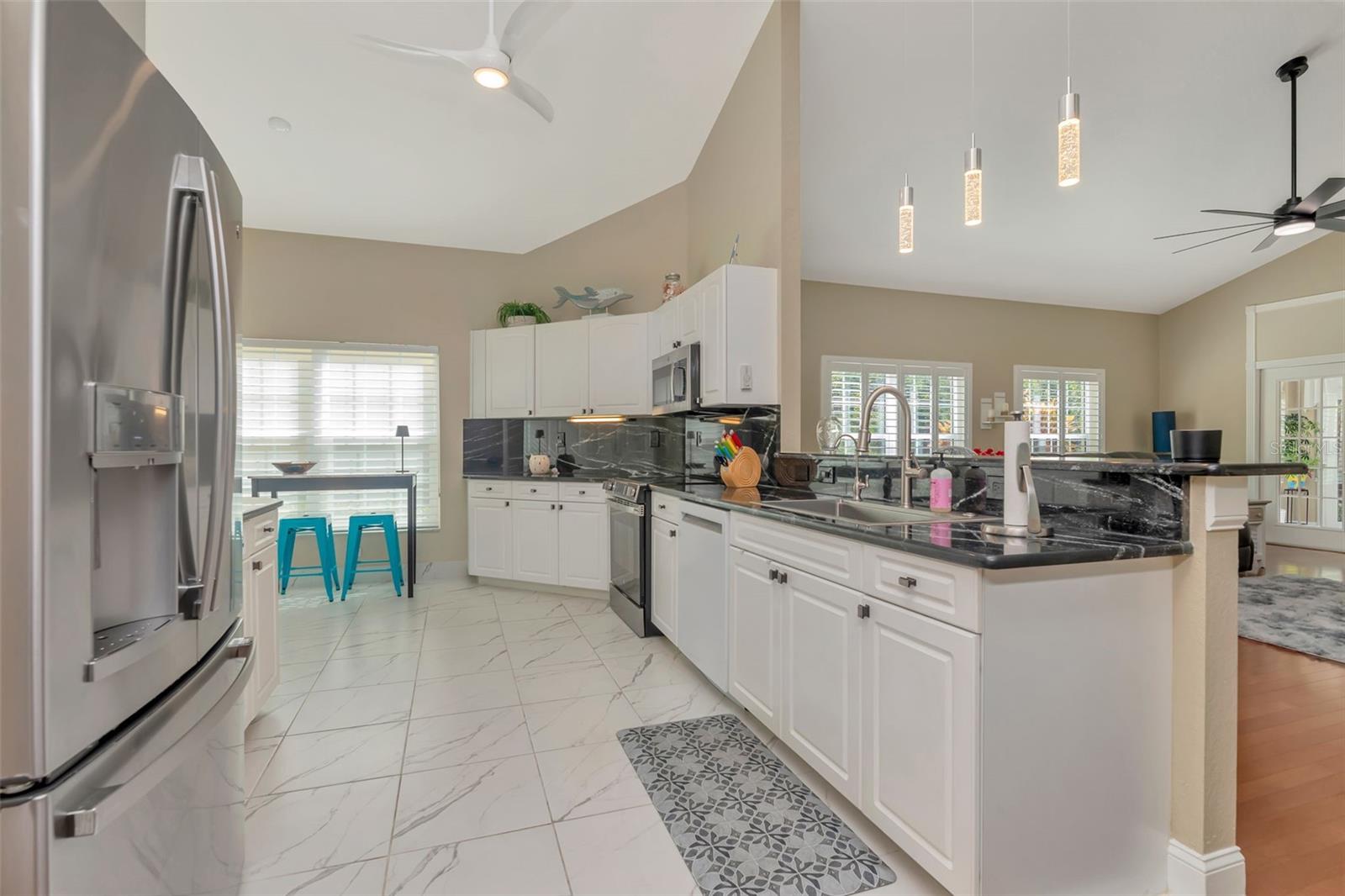 QUEEN ANNE GATE - Residential