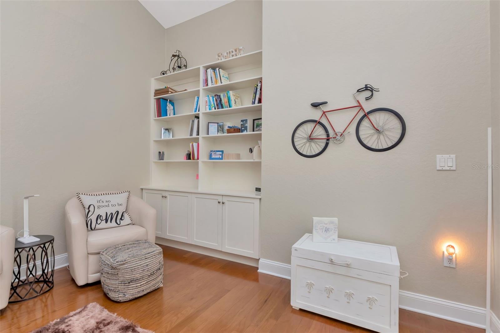 QUEEN ANNE GATE - Residential