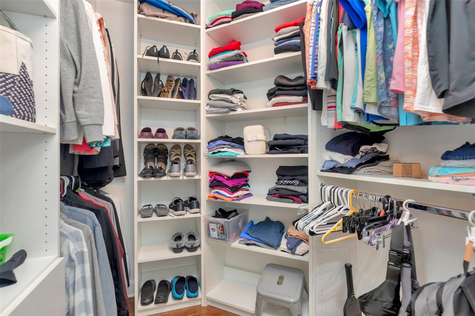 QUEEN ANNE GATE - Residential