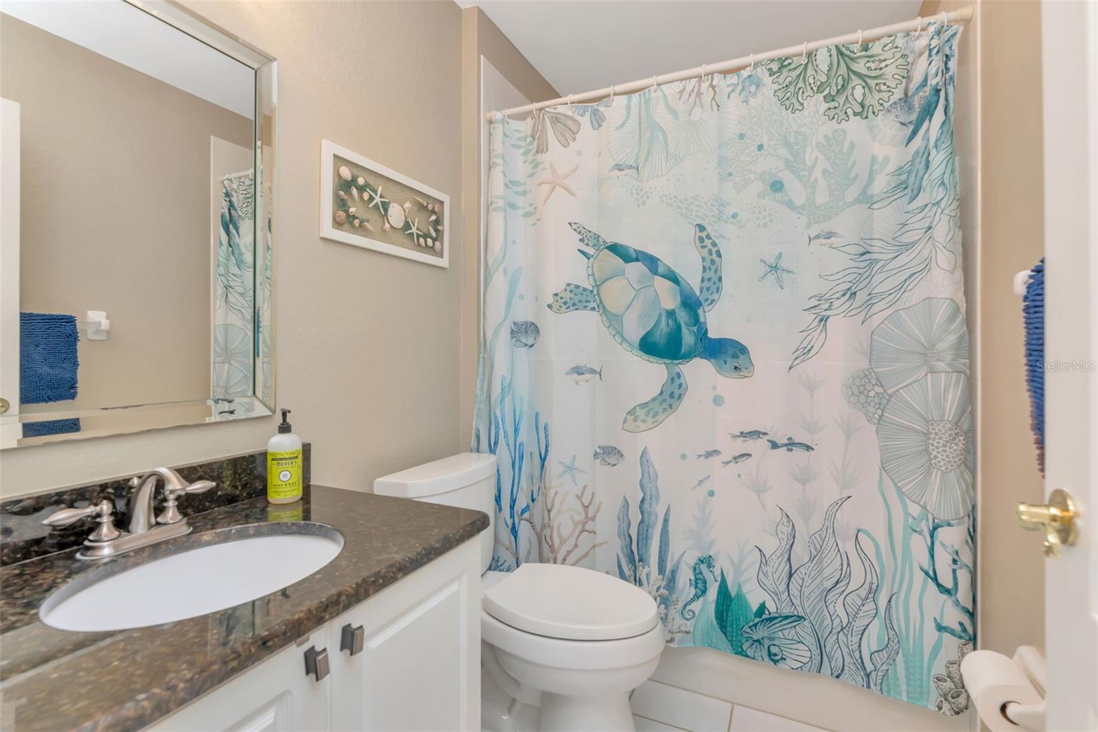 QUEEN ANNE GATE - Residential