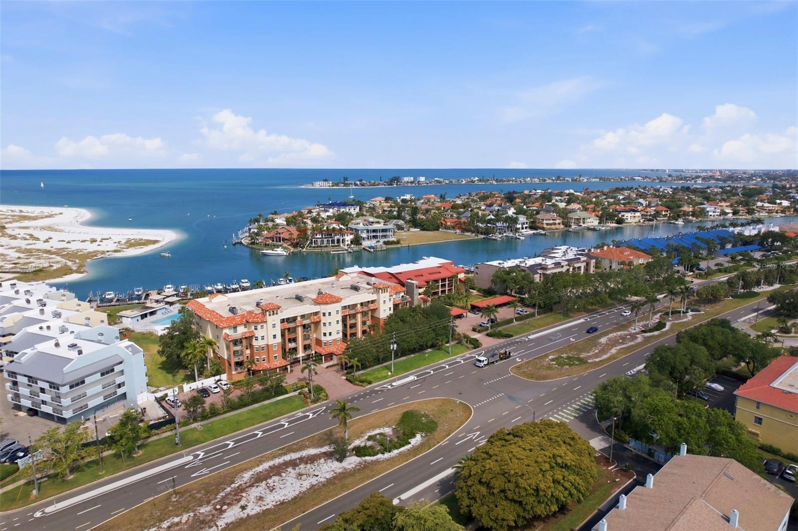 1060 PINELLAS BAYWAY S 204