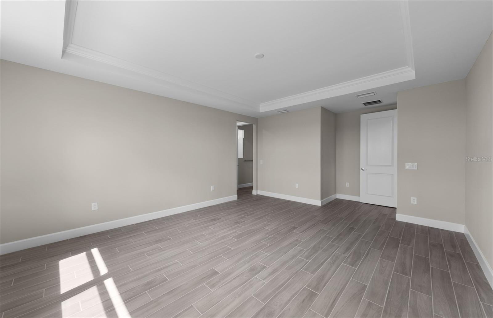 ARBOR OAKS AT THE WOODLANDS - Residential
