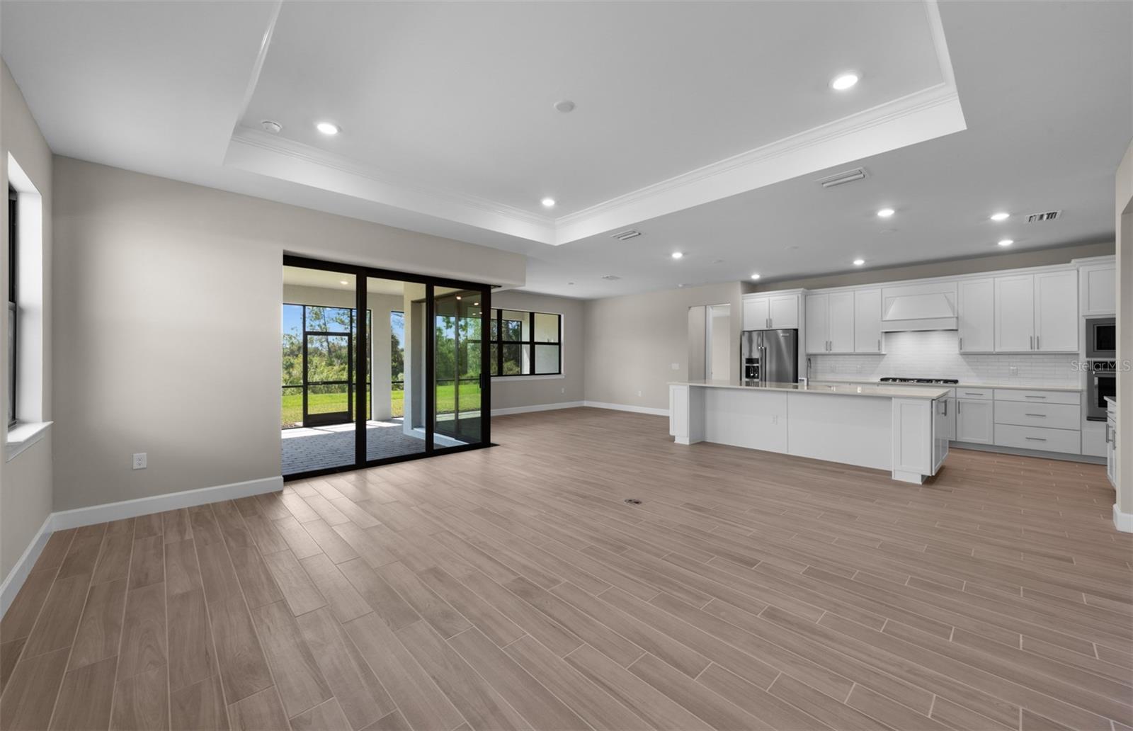 ARBOR OAKS AT THE WOODLANDS - Residential