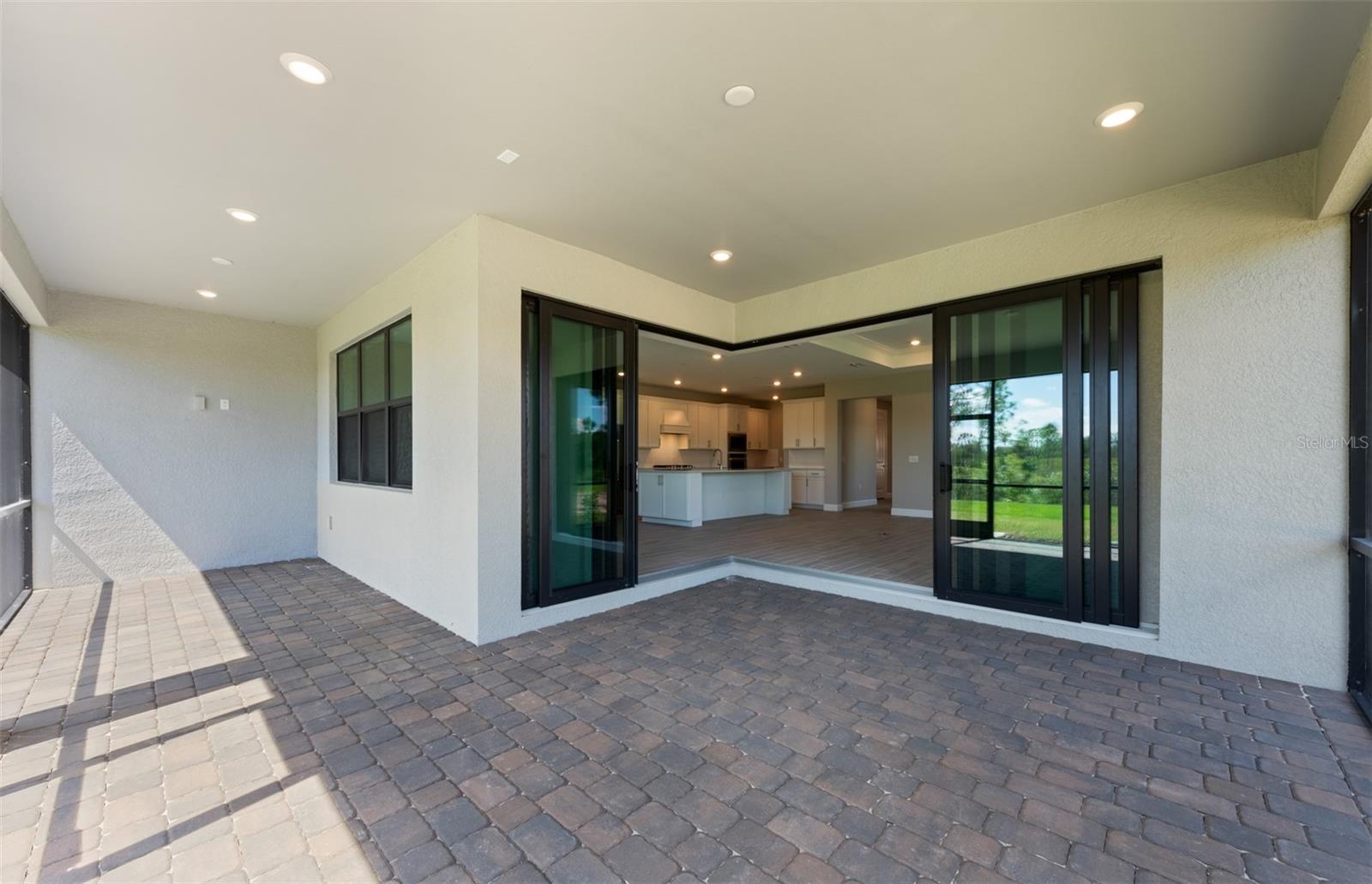 ARBOR OAKS AT THE WOODLANDS - Residential
