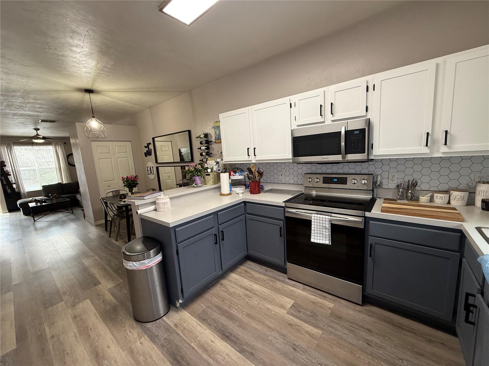 4415 SW 34 TH ST 606