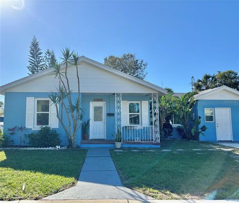 A home in HOLLY HILL