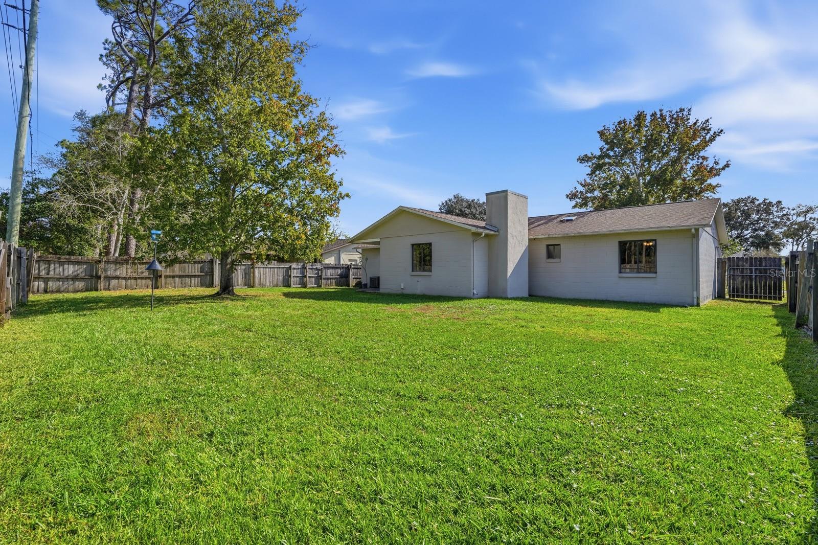HIDDEN LAKE - Residential
