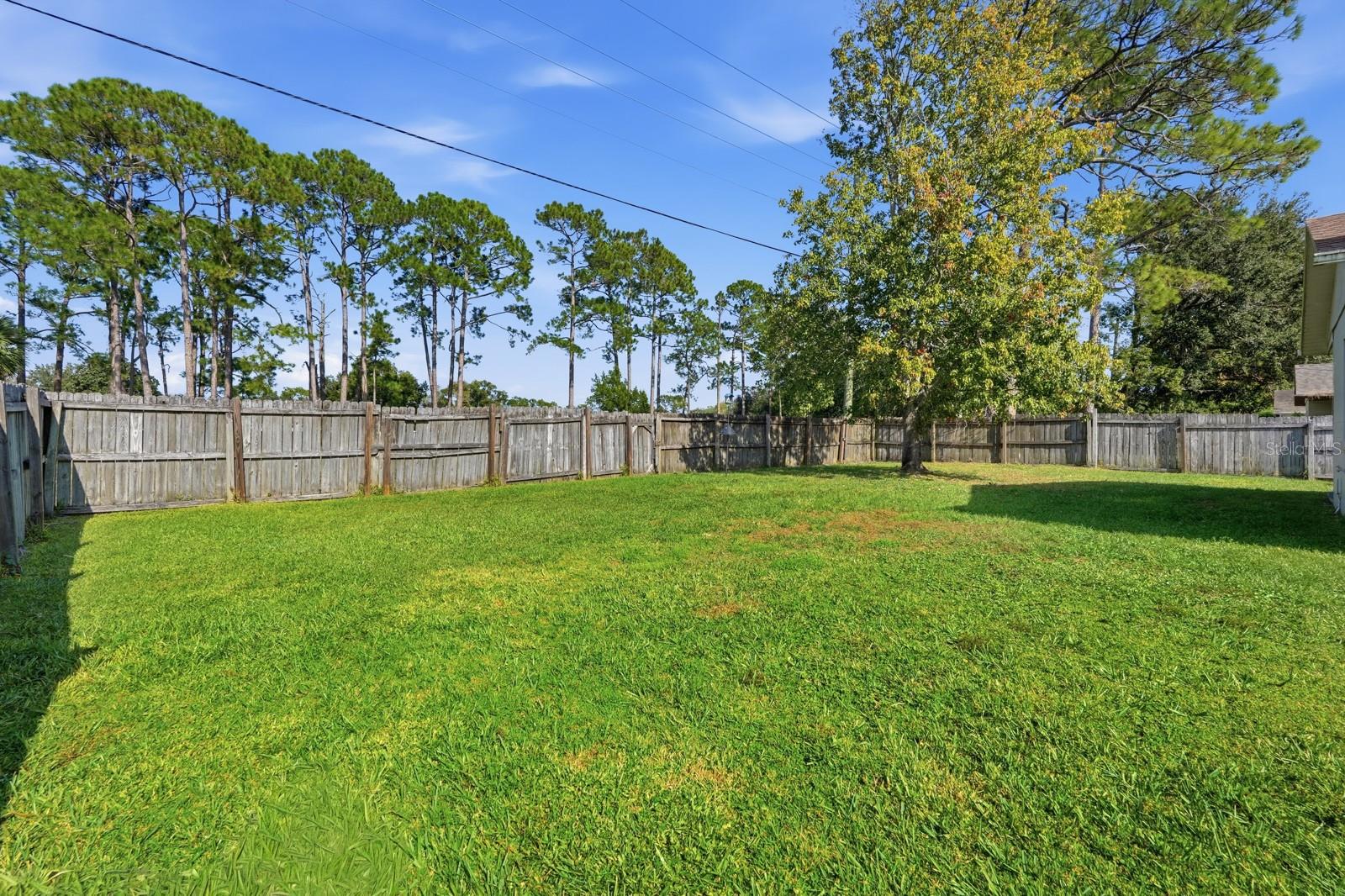 HIDDEN LAKE - Residential