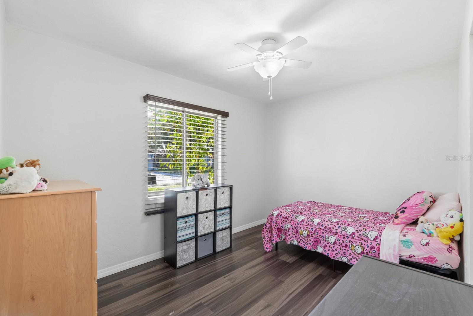 HIDDEN LAKE - Residential