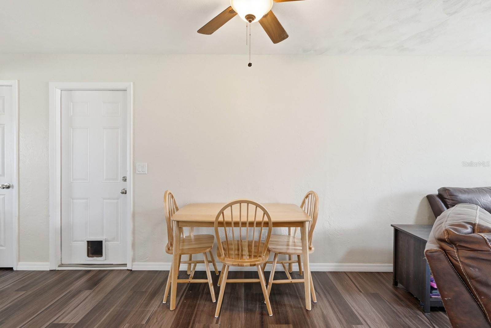 HIDDEN LAKE - Residential