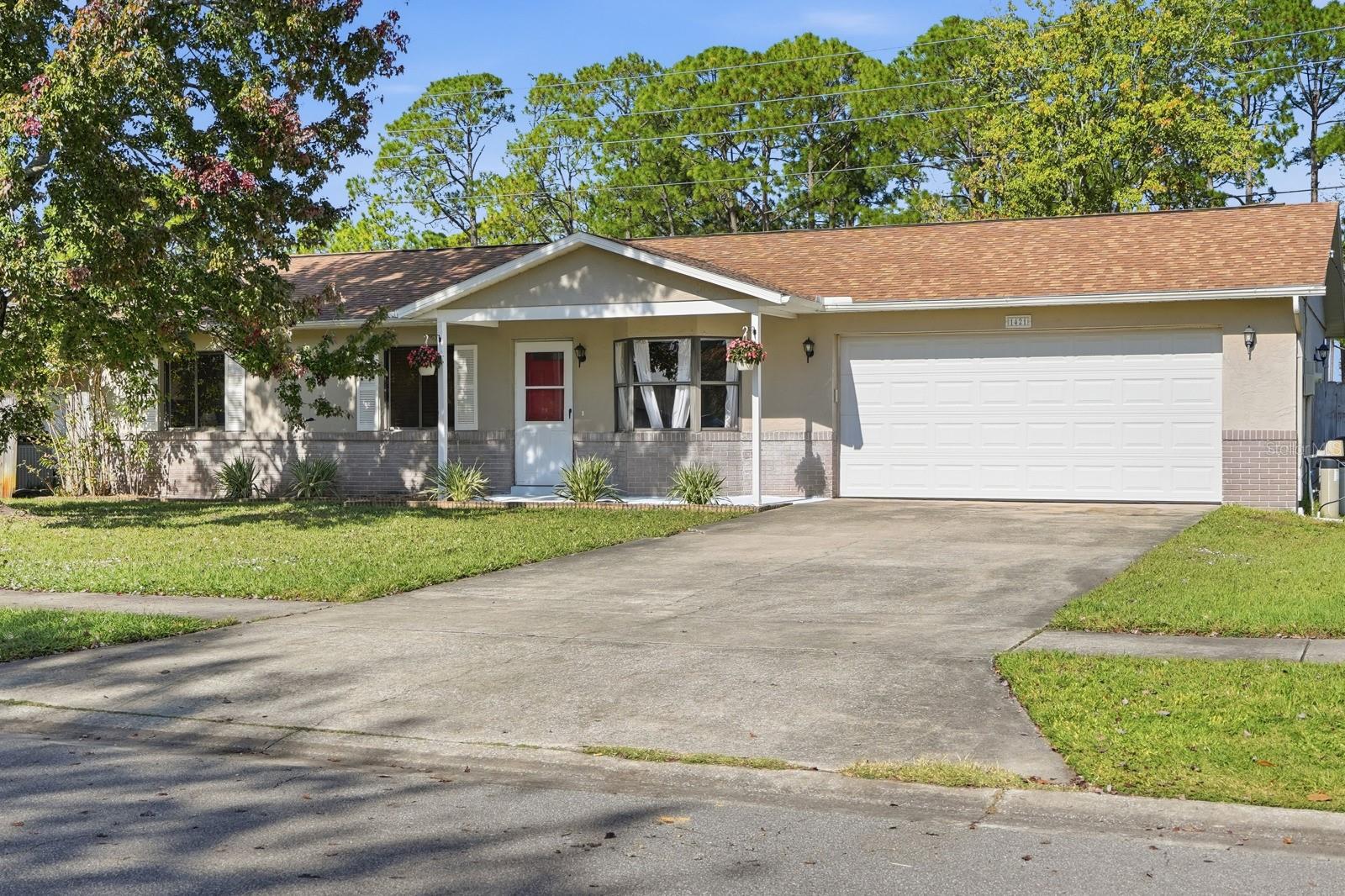 HIDDEN LAKE - Residential