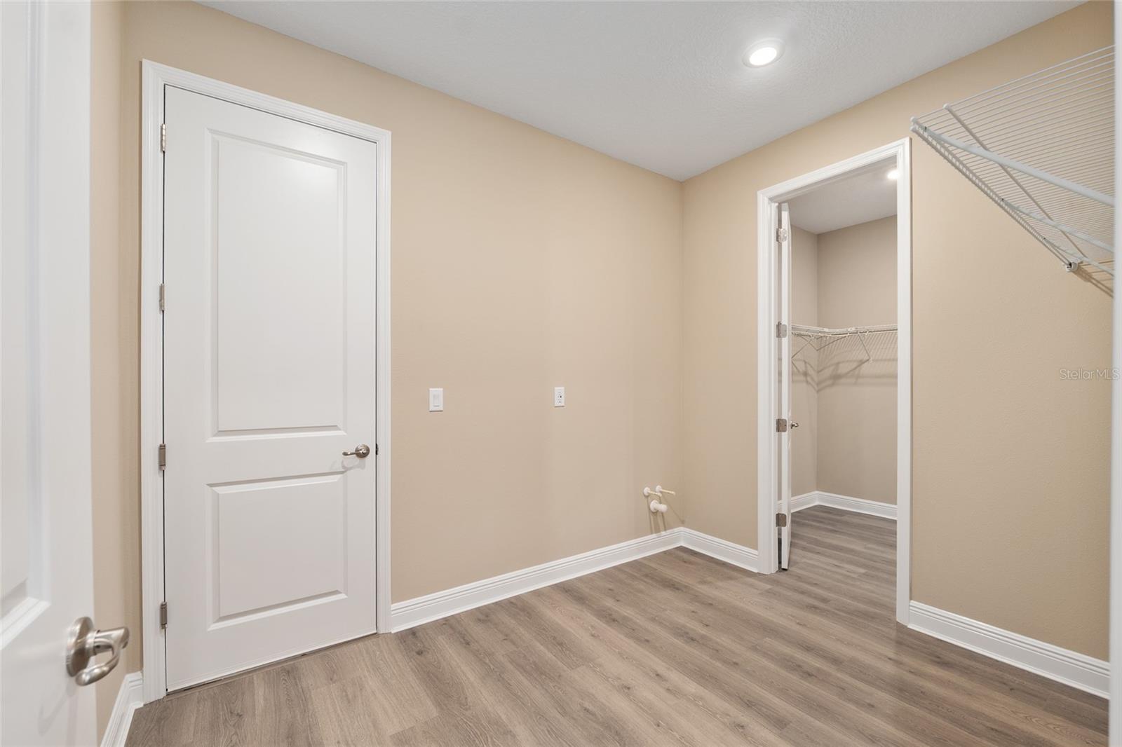 ON TOP OF THE WORLD - Residential