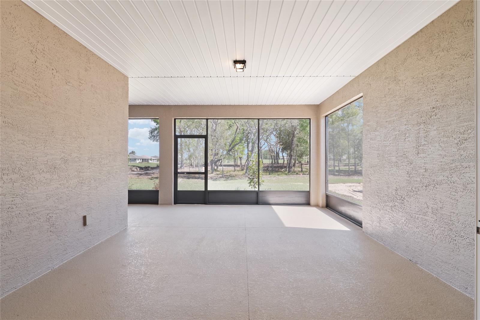 ON TOP OF THE WORLD - Residential