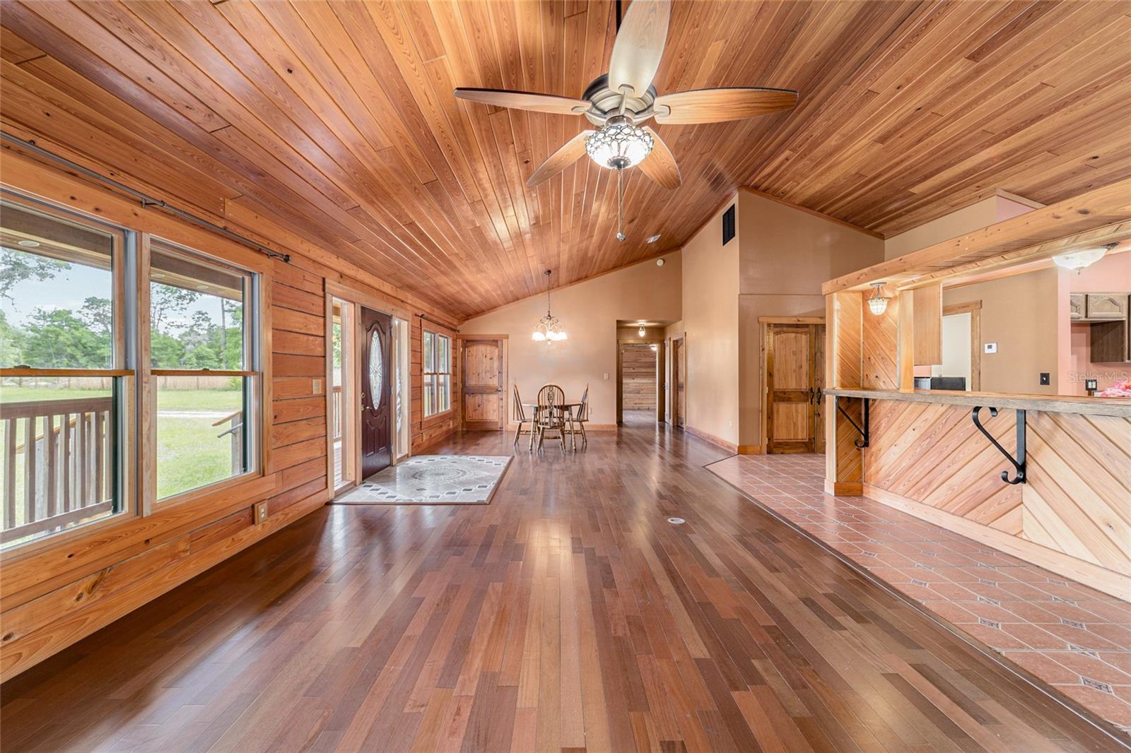 RAINBOW LAKES ESTATE - Residential