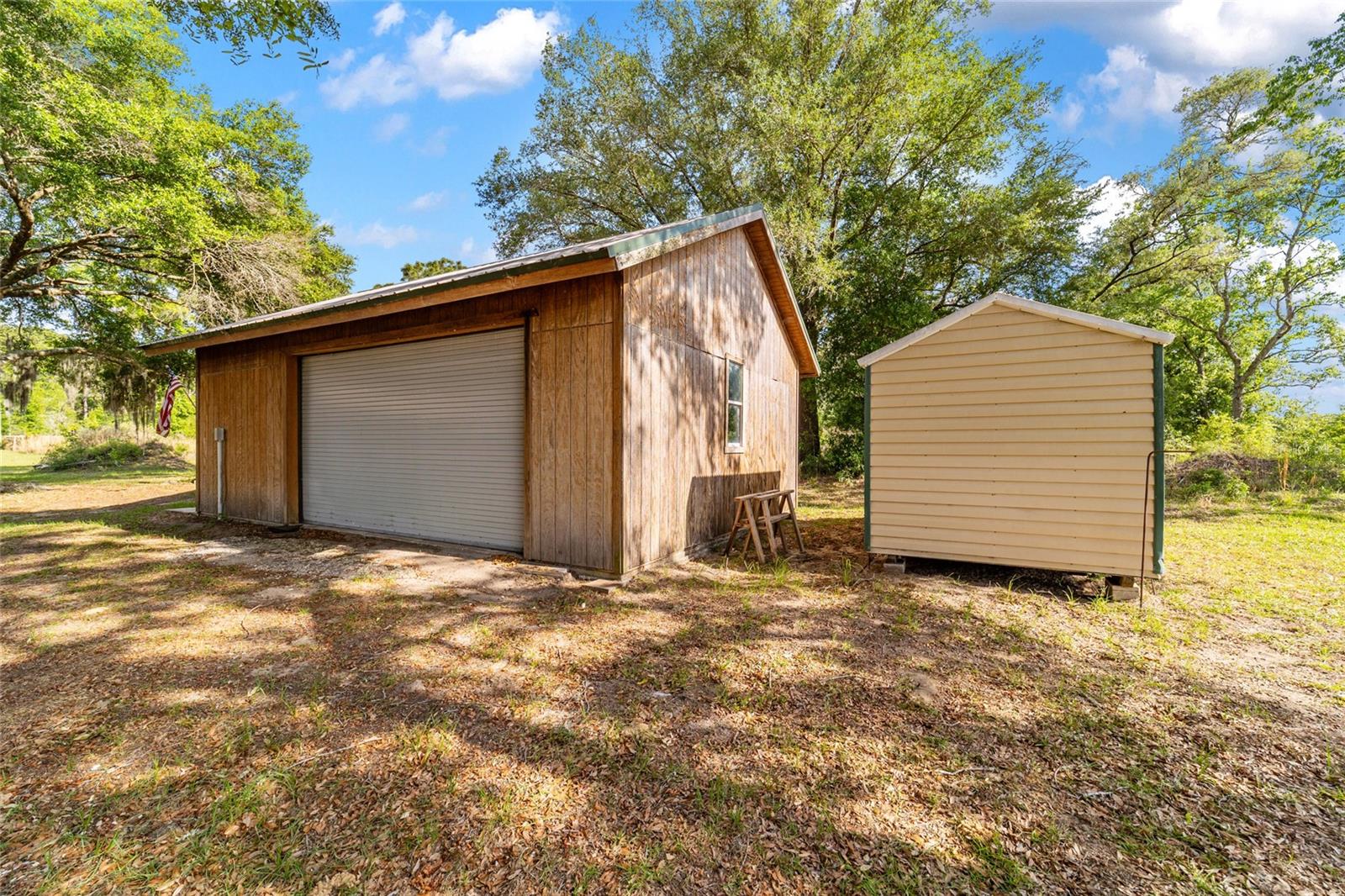 RAINBOW LAKES ESTATE - Residential