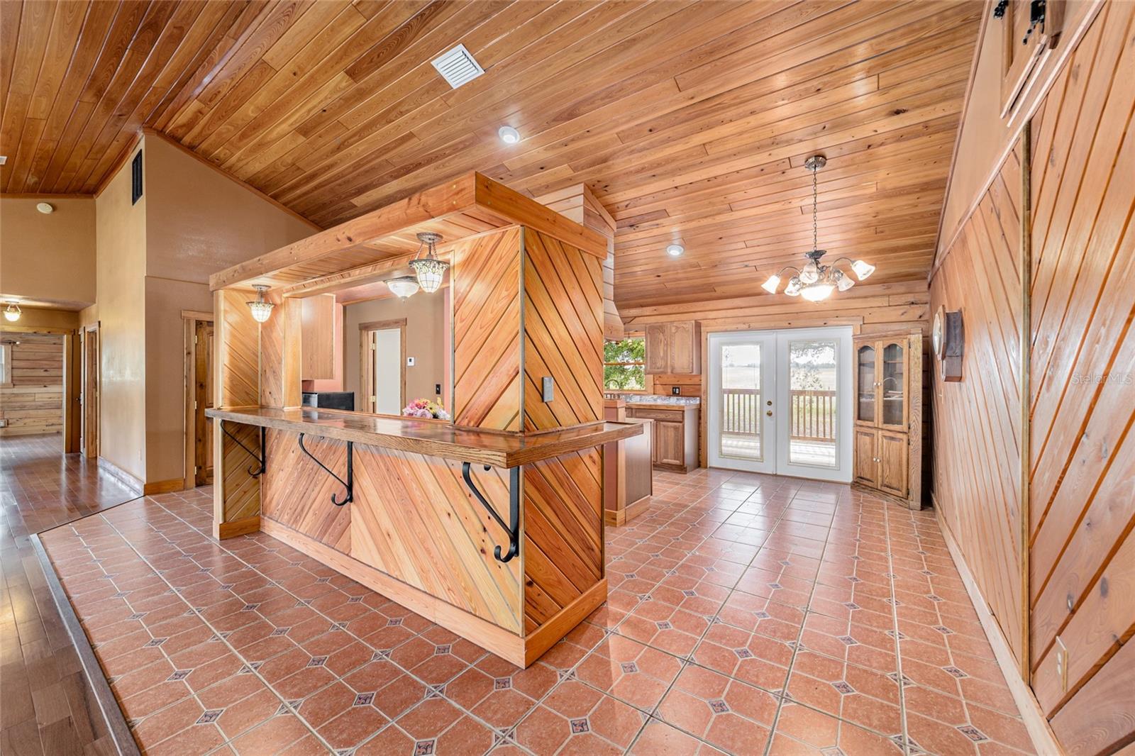 RAINBOW LAKES ESTATE - Residential