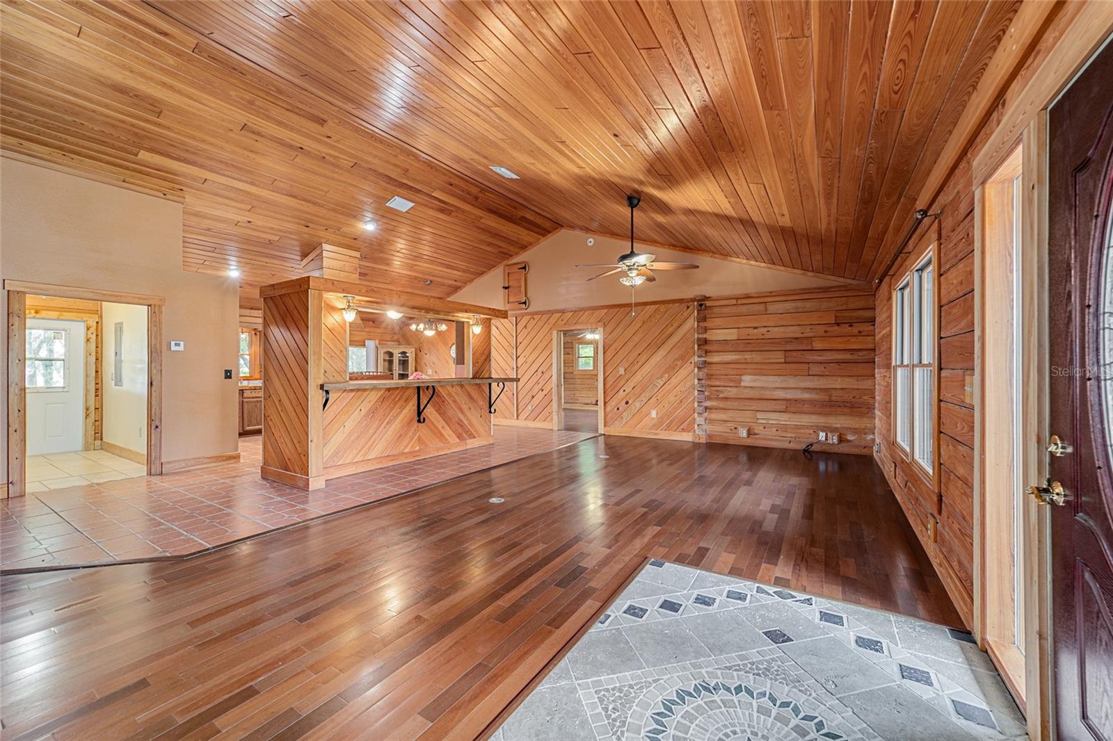 RAINBOW LAKES ESTATE - Residential