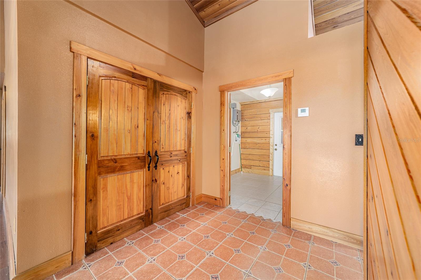 RAINBOW LAKES ESTATE - Residential