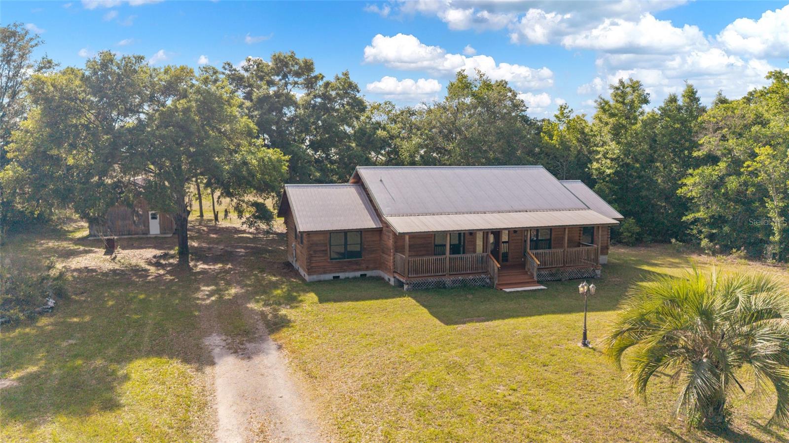 RAINBOW LAKES ESTATE - Residential