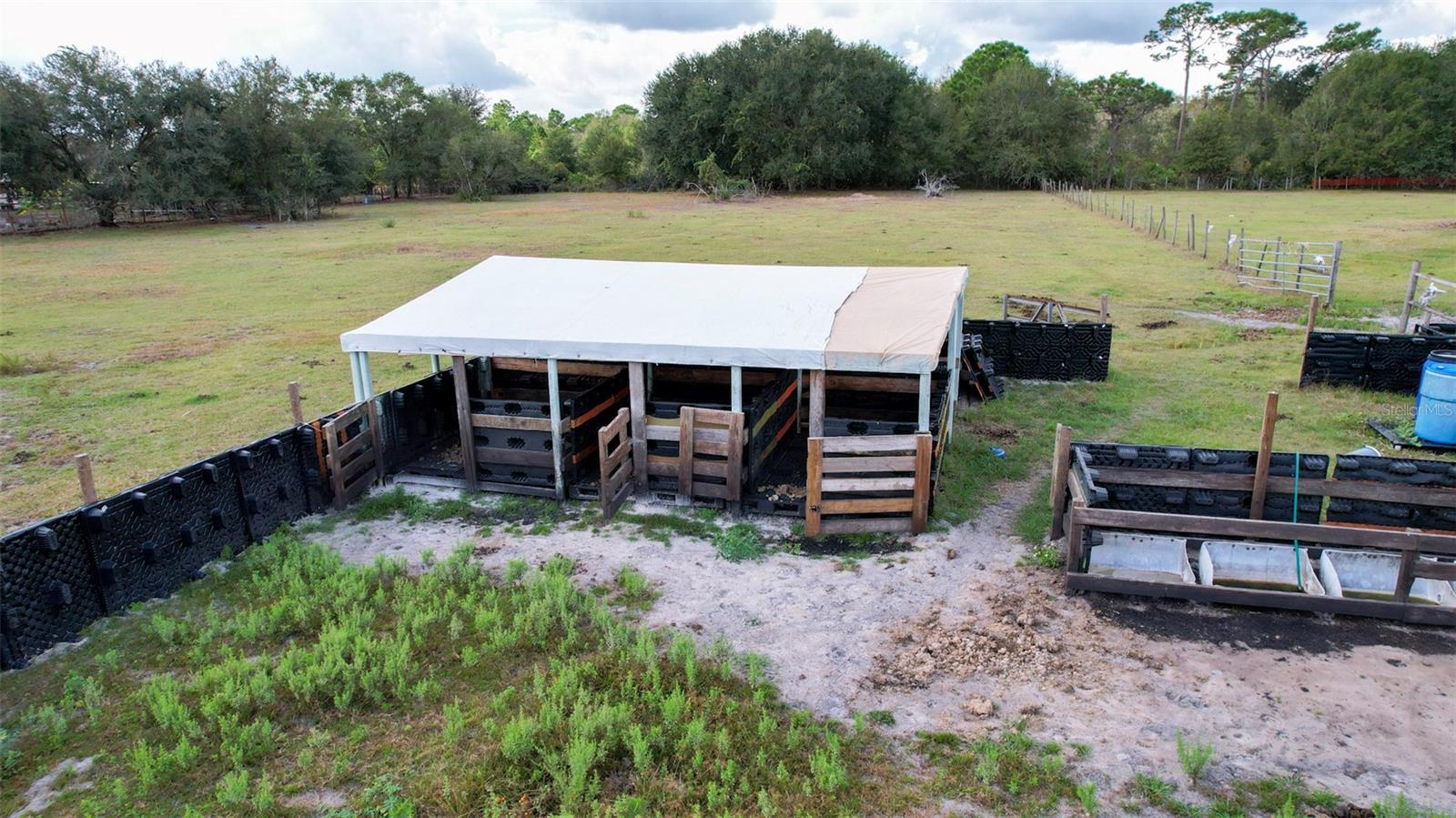 OAKRIDGE ESTATES - Residential