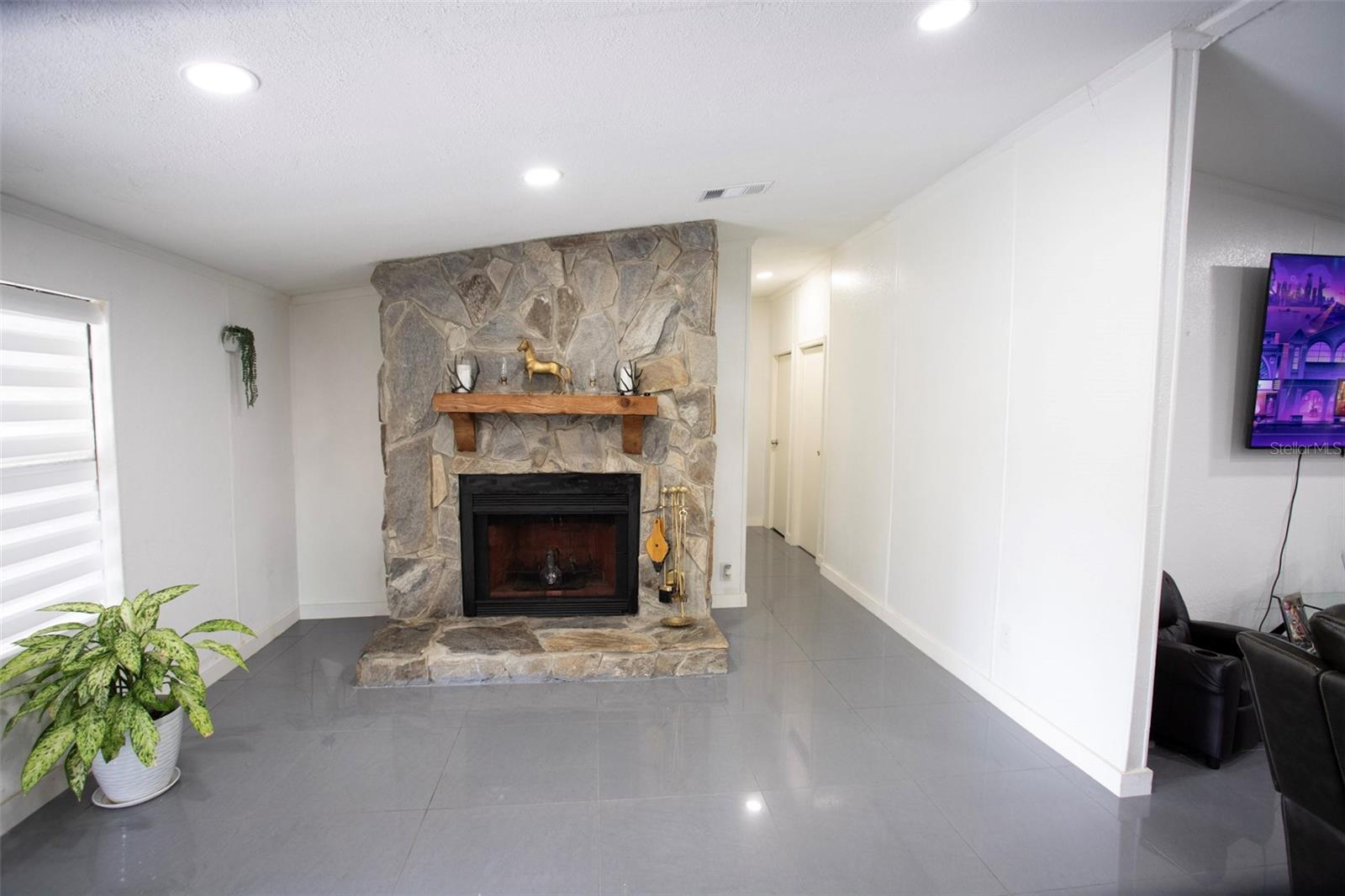 OAKRIDGE ESTATES - Residential