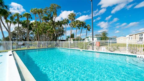 A home in ELLENTON