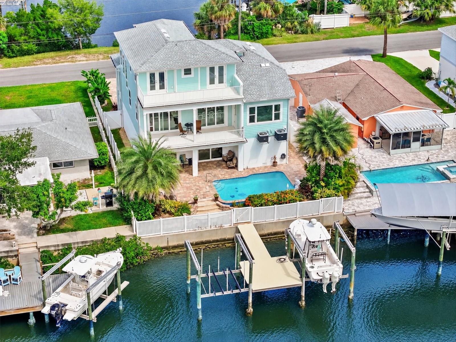 4030 GULF COAST DRIVE