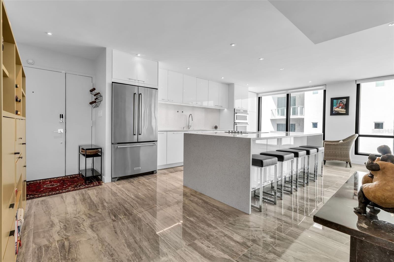 ESSEX HOUSE - Residential