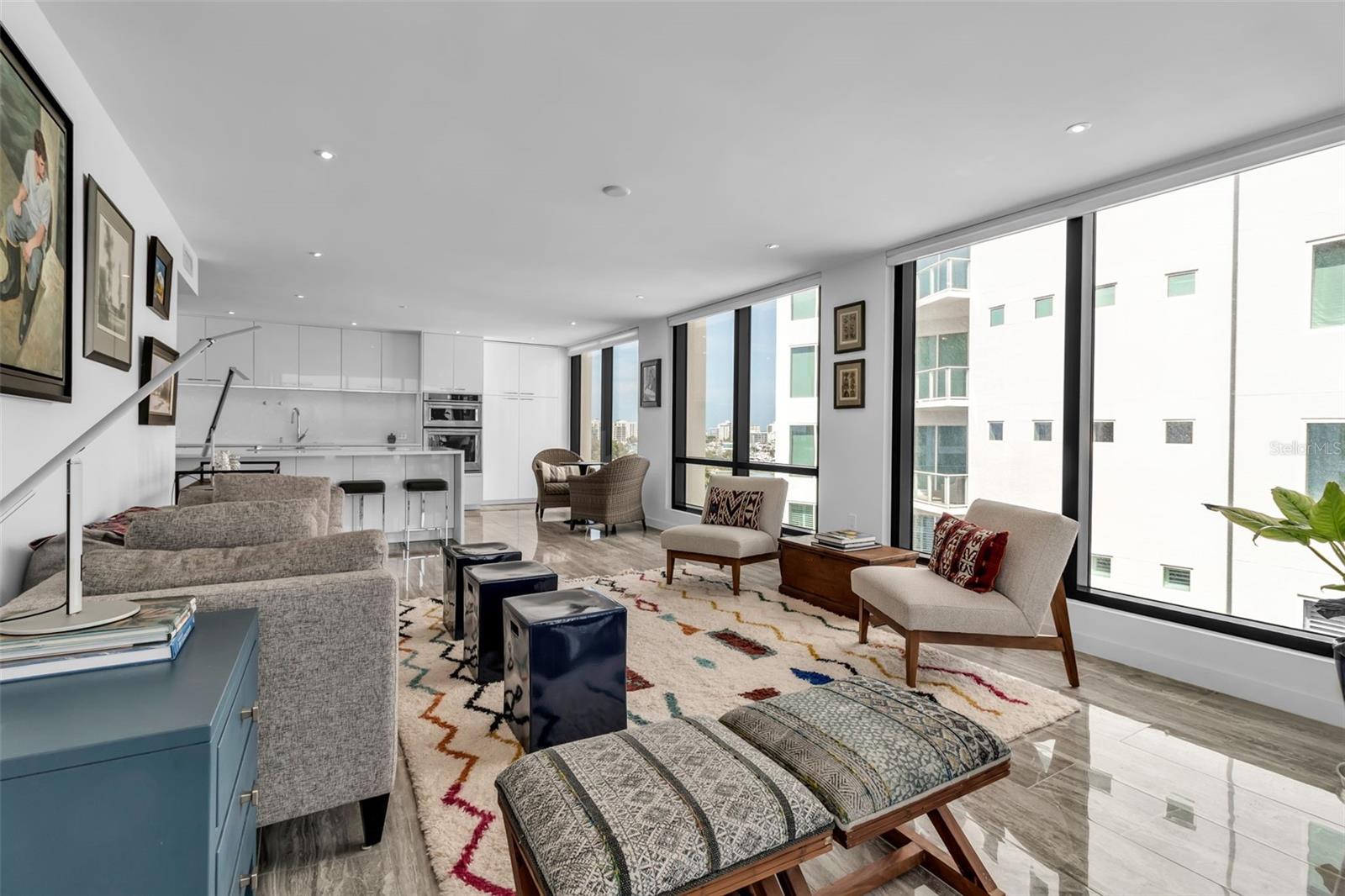 ESSEX HOUSE - Residential