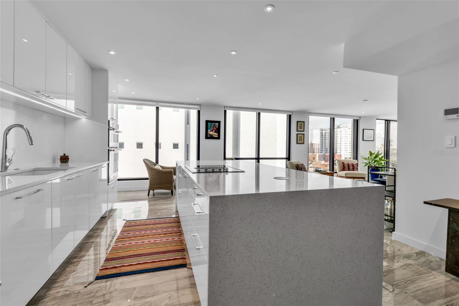 ESSEX HOUSE - Residential