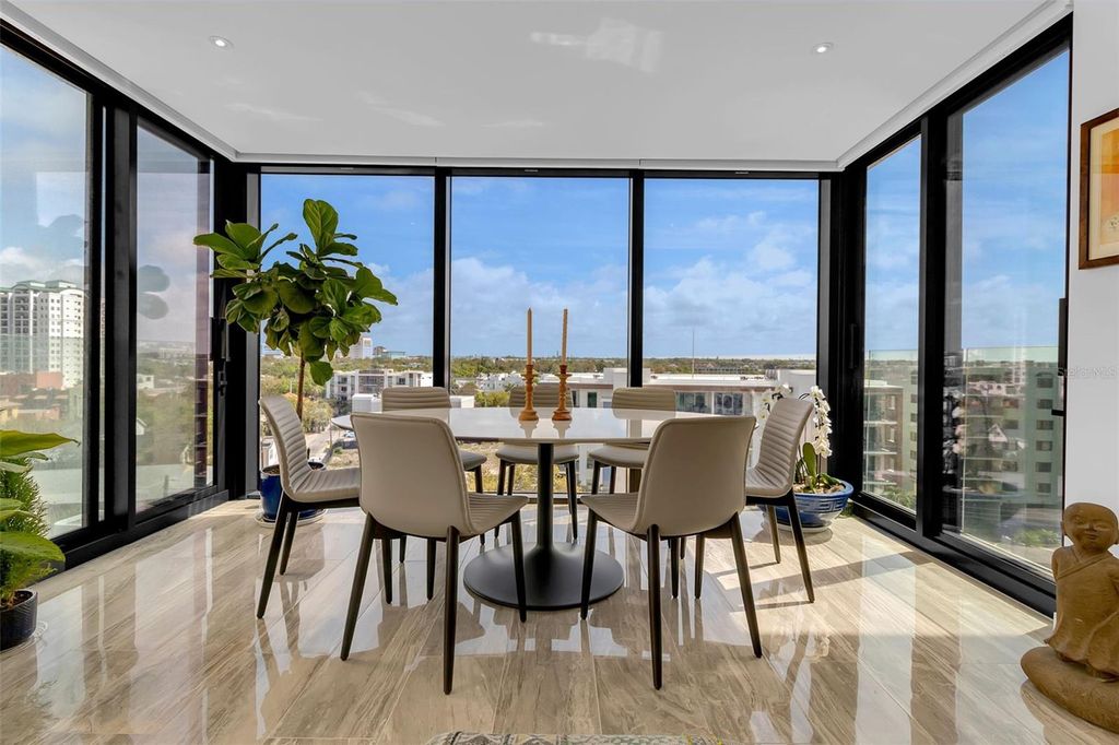 Photo of 707 S Gulfstream Avenue #802, Sarasota, FL 34236 (MLS # A4686314)