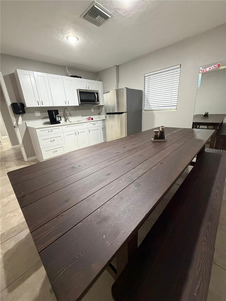 C E CRAFTS SUB 5 - Commercial Lease