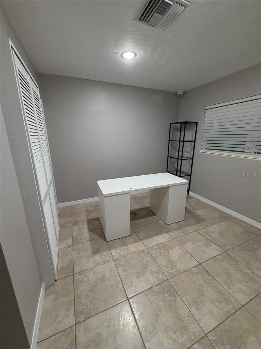 C E CRAFTS SUB 5 - Commercial Lease