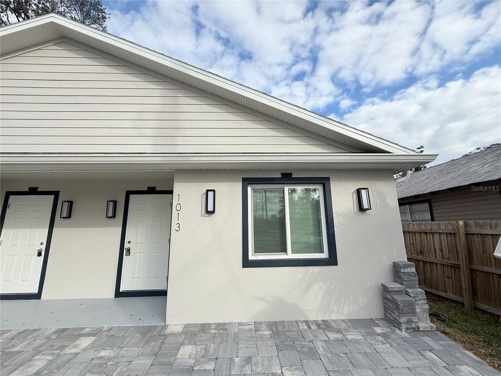 Photo of 1013 3rd Street W, Bradenton, FL 34205 (MLS # A4687721)