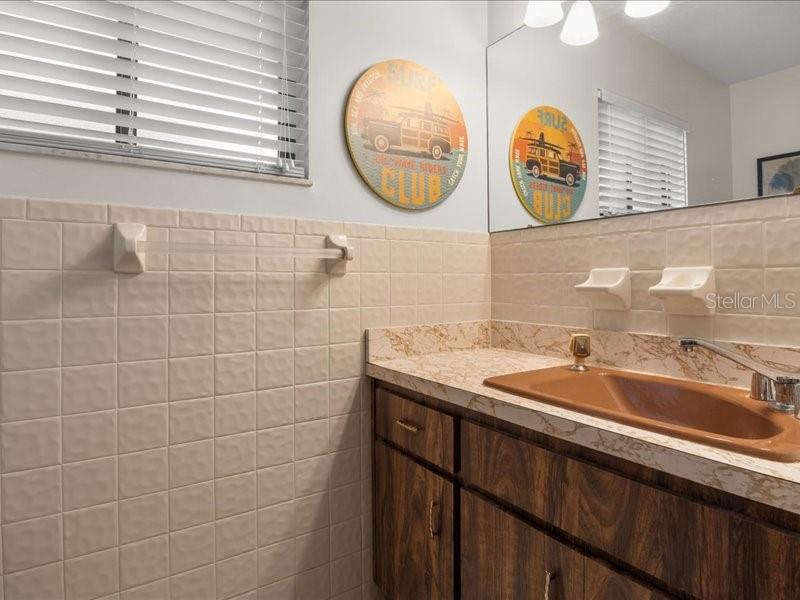 HOWEY W J LAND STARR LAKE - Residential