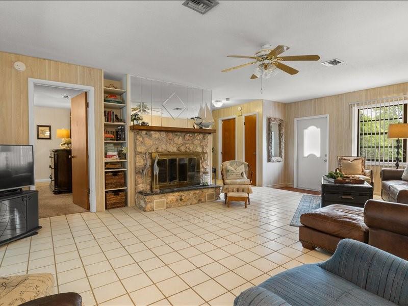 HOWEY W J LAND STARR LAKE - Residential