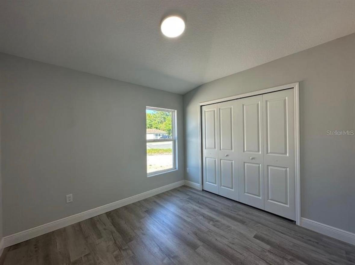 SILVER SPGS SHORES UN #18 - Residential Lease